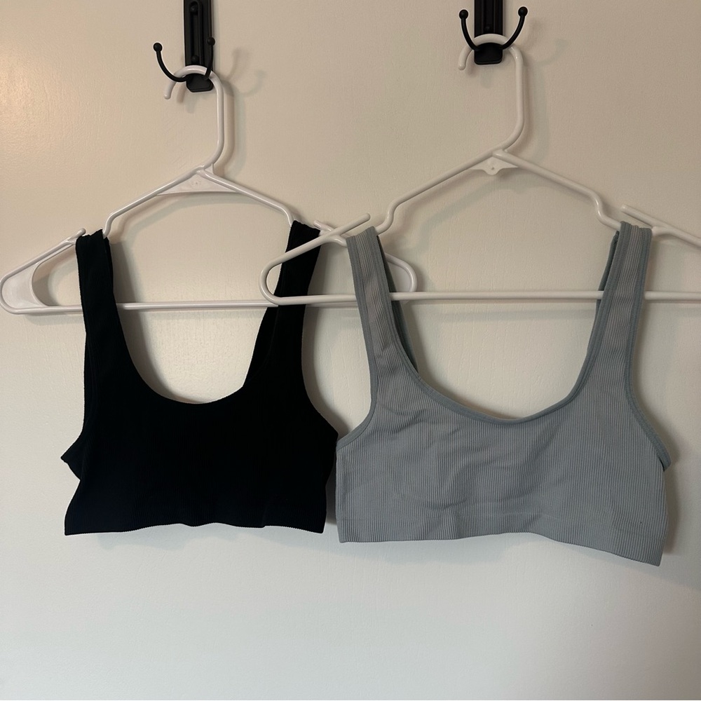 2 Colsie ribbed bralettes. Black and blue both size M